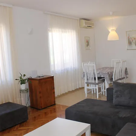 Sea Shell Apartment