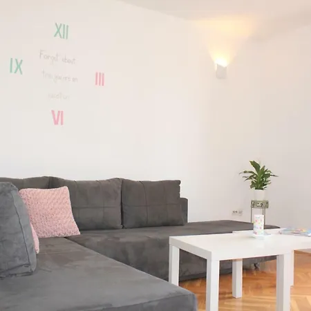 Sea Shell Apartment *